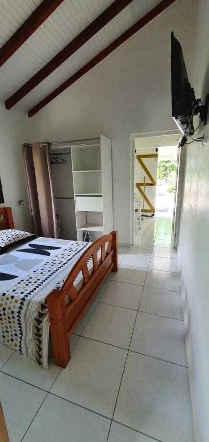Les Cottages De Roseau Capesterre Belle Eau Bagian luar foto