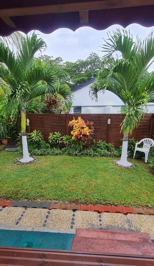Les Cottages De Roseau Capesterre Belle Eau Bagian luar foto